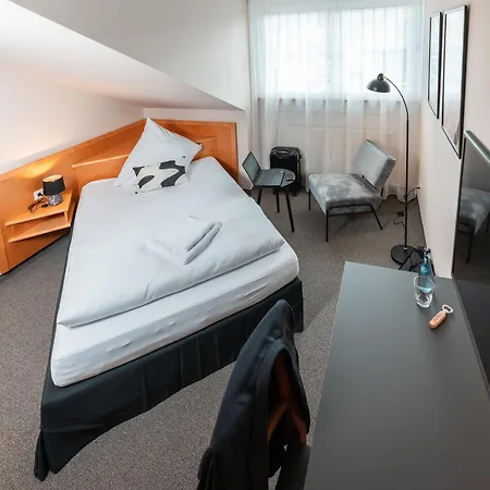 Roots Restaurant Hotel Gomaringen