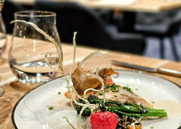 Roots Restaurant Hotel